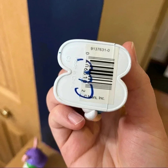 M&M's Green and Blue Candy Plastic Holiday Easter Holder Figures Lot of 2 - Picture 7 of 8